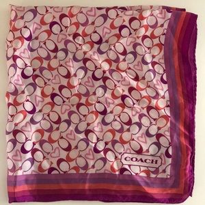 Coach silk signature c heart scarf